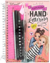 Top Model Hand lettering | 8581 | La botiga en català de jocs de taula moderns